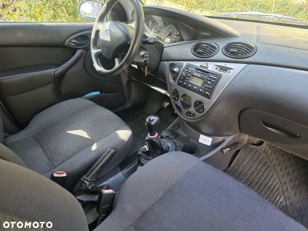 Ford Focus 1.6 Comfort X / 100 - 9