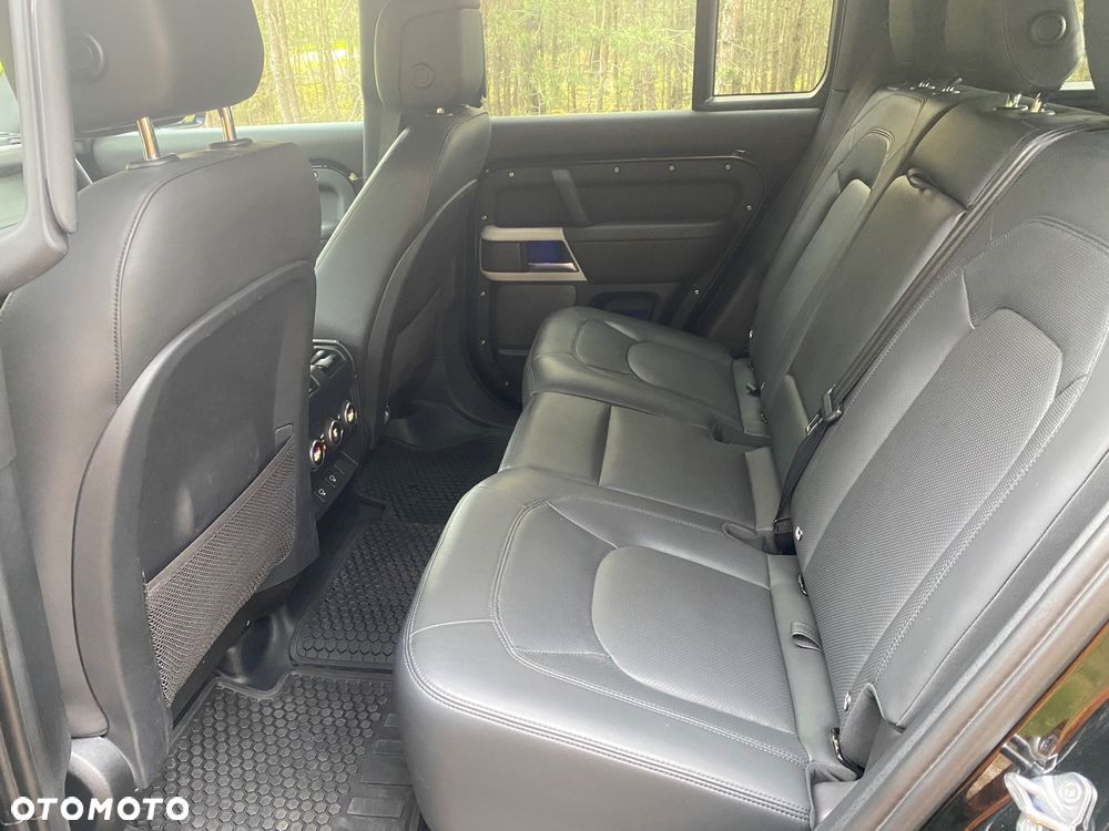 Land Rover Defender 3.0 D300 mHEV SE - 28