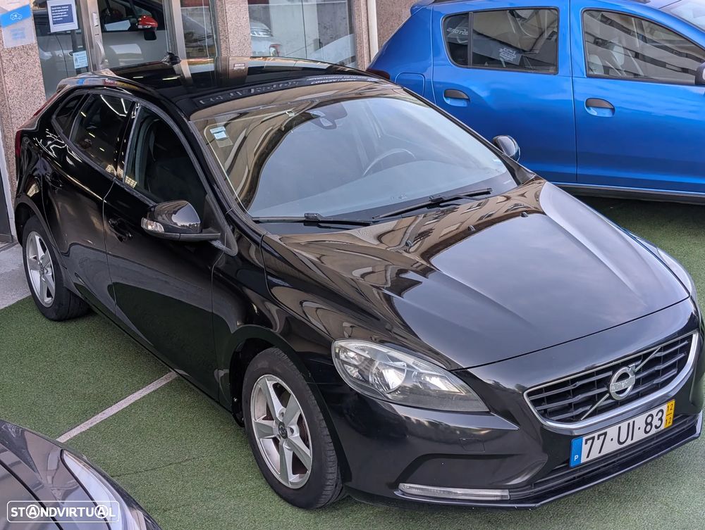 Volvo V40 D2 Momentum - 4