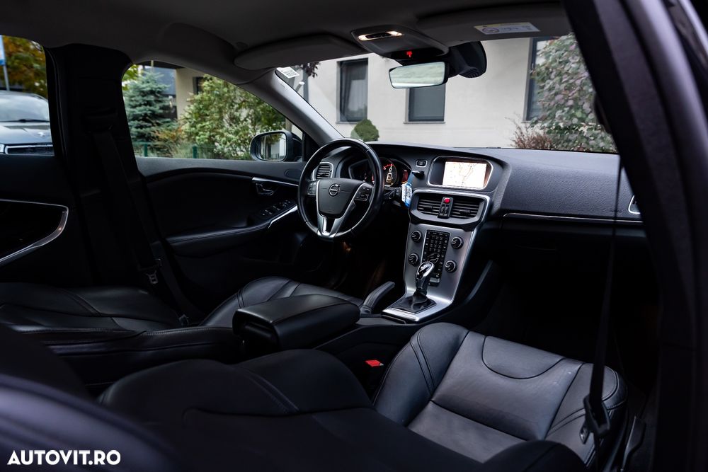 Volvo V40 D4 VEA Aut. Inscription - 16