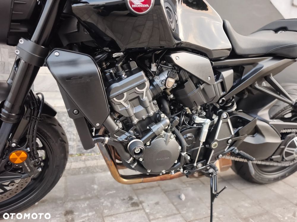 Honda CB - 28