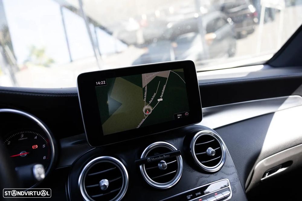 Mercedes-Benz GLC 250 d 4Matic 9G-TRONIC AMG Line - 19