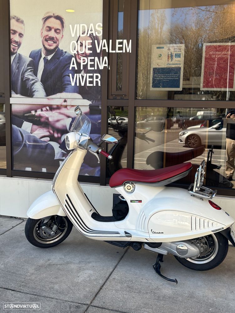 Vespa Vespa 946 - 22