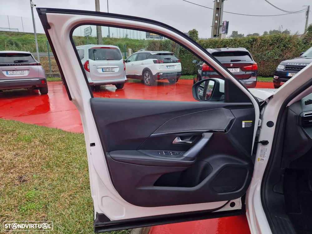 Peugeot 2008 1.2 PureTech Allure Pack - 9