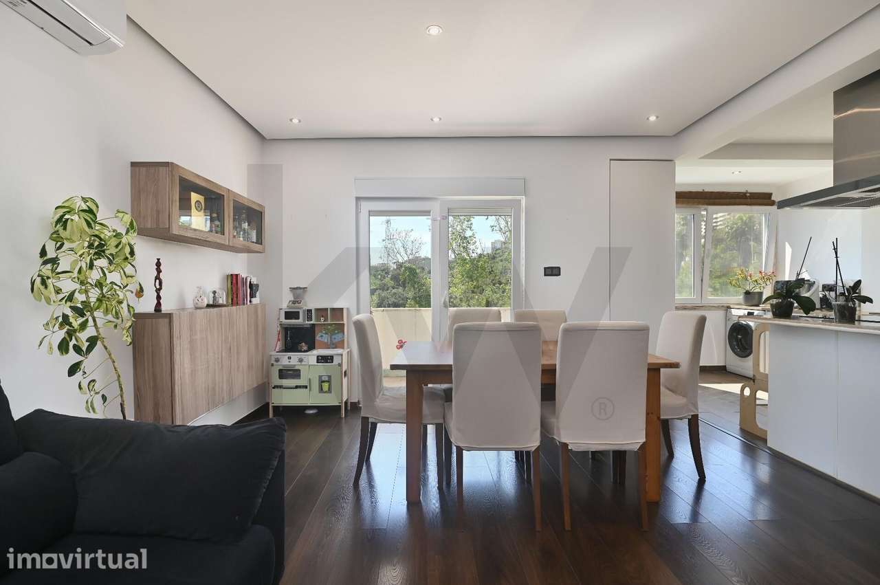 Apartamento T2 completamente remodelado com duas varandas OPEN HOUSE 0 - Grande imagem: 2/23