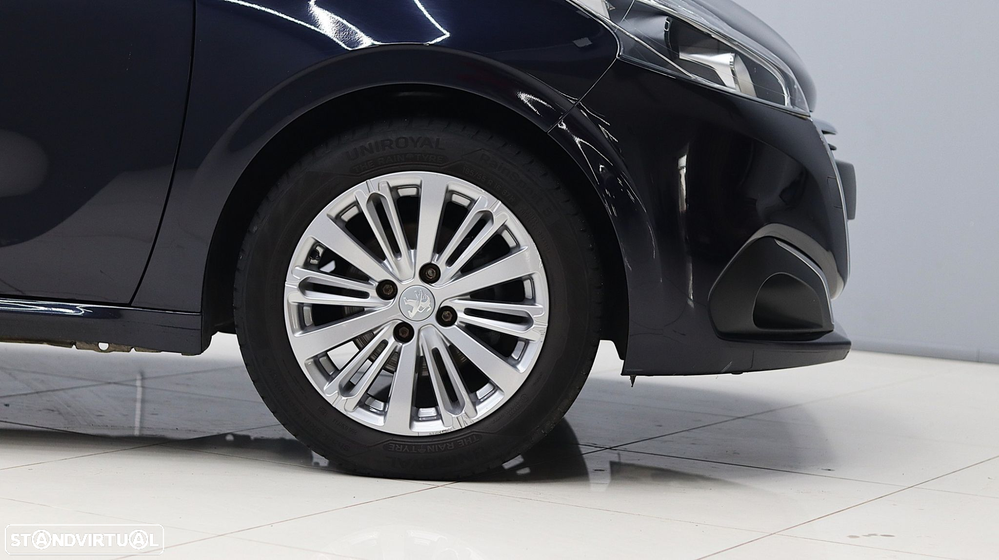 Peugeot 208 1.2 PureTech Style - 11