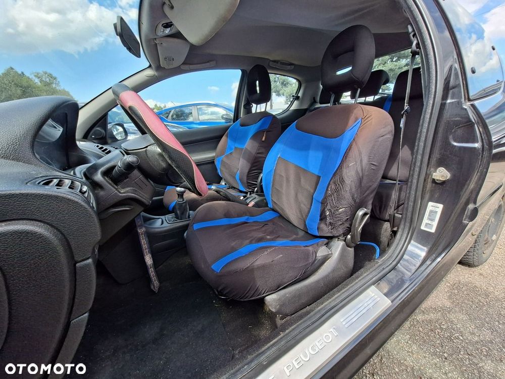 Peugeot 206 75 JBL - 11