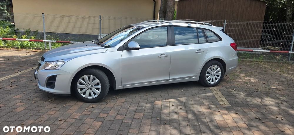 Chevrolet Cruze 1.6 LS - 31