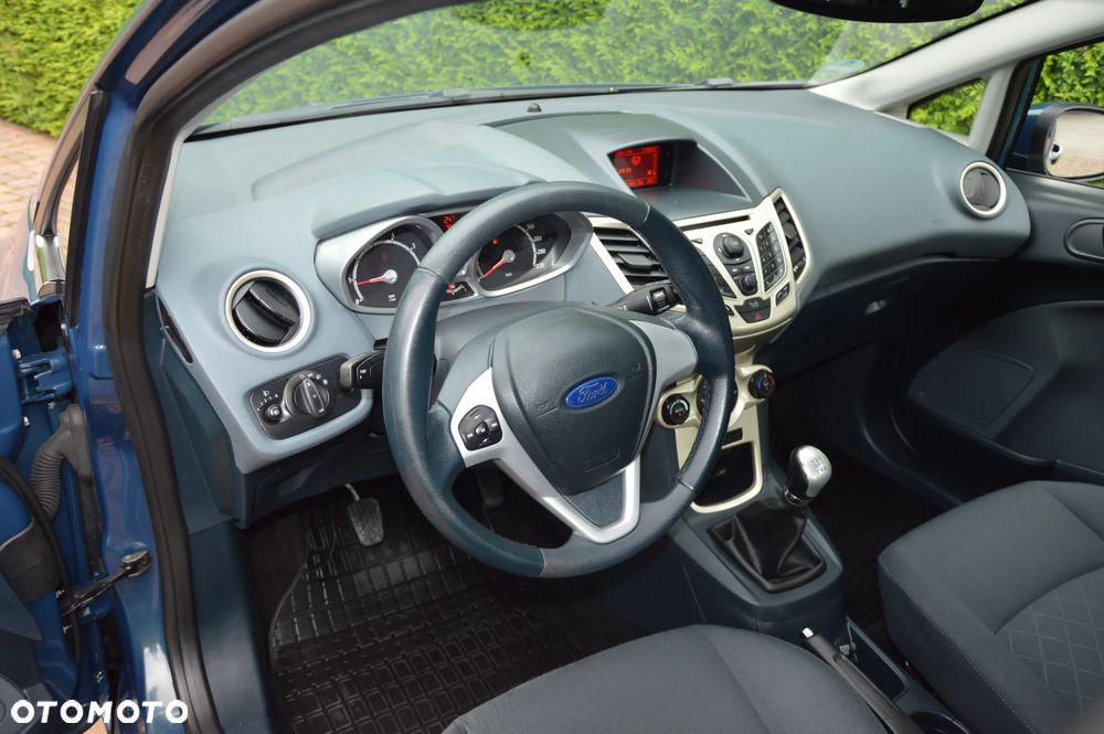 Ford Fiesta 1.6 Ghia EU5 - 7