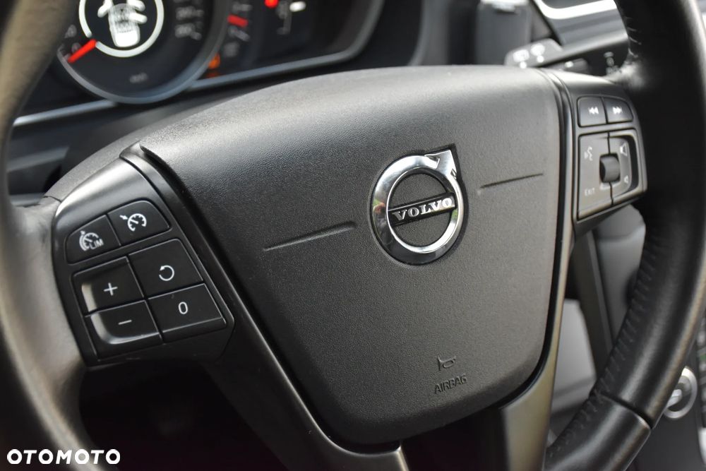 Volvo V40 D2 - 17