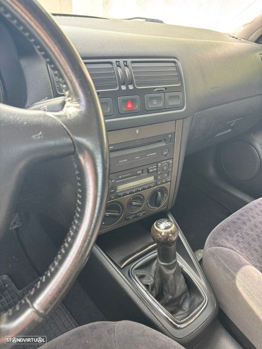 VW Bora 1.9 TDi Highline - 9