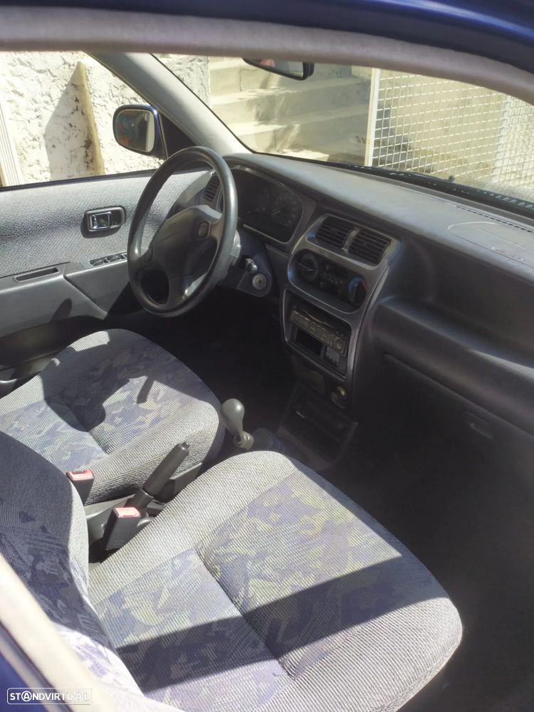 Daihatsu Sirion - 8