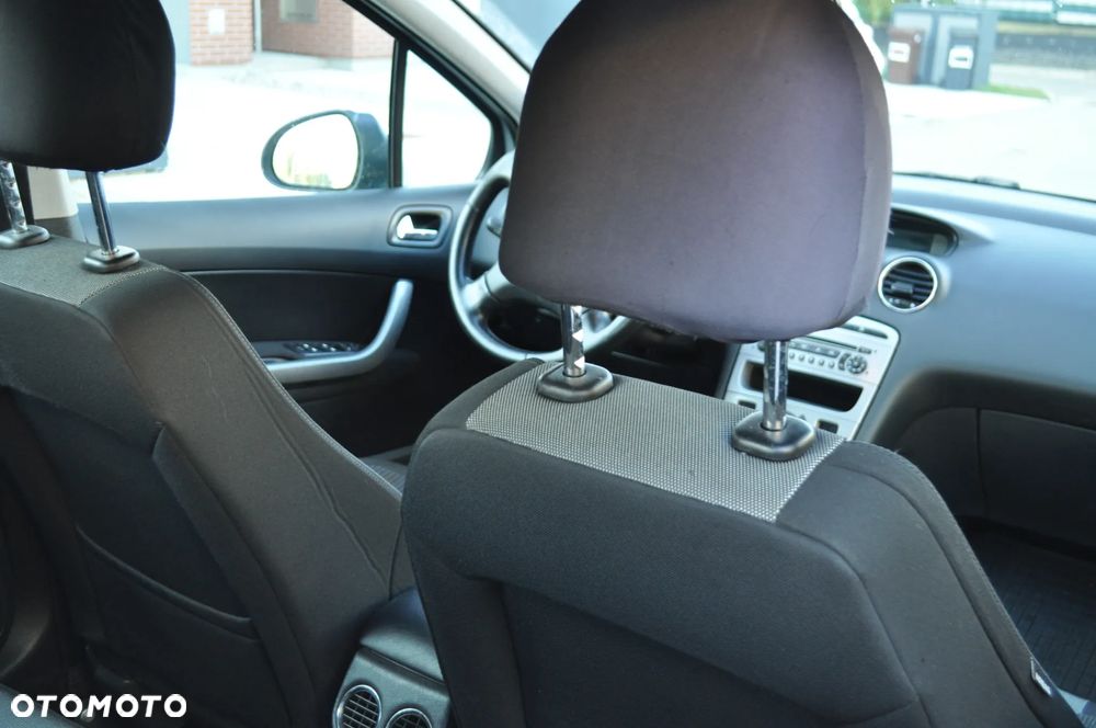 Peugeot 308 1.6 Premium - 8