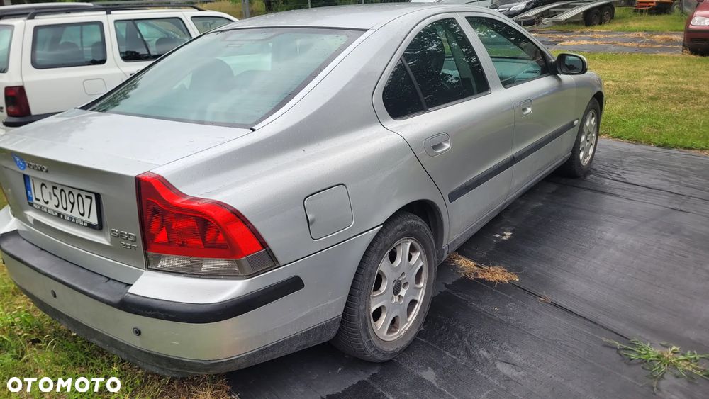 Volvo S60 2.0T Black Edition - 6