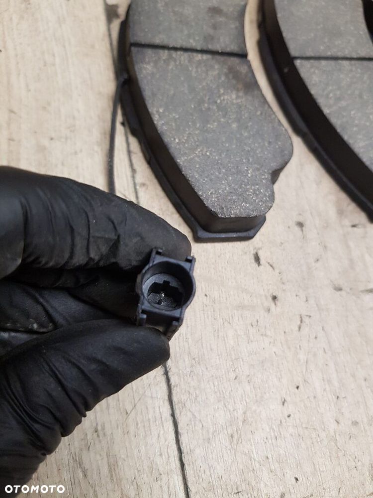 Klocki hamulcowe przód Ridex 402B0711 Fiat Ducato 250 2.3 D 150 Multijet 148 KM - 5