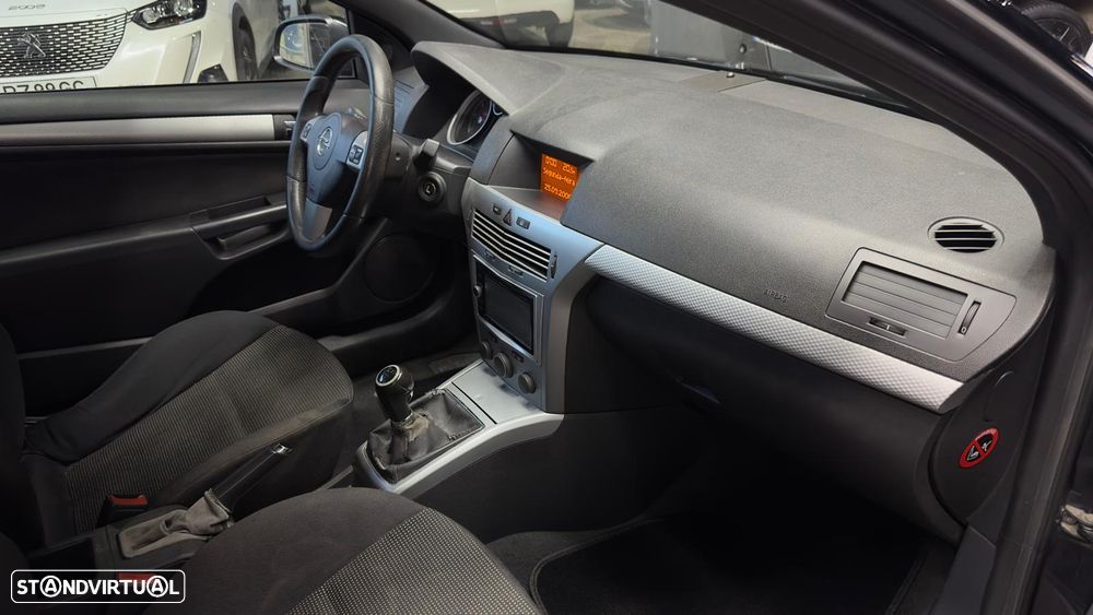 Opel Astra GTC 1.7 CDTI - 27