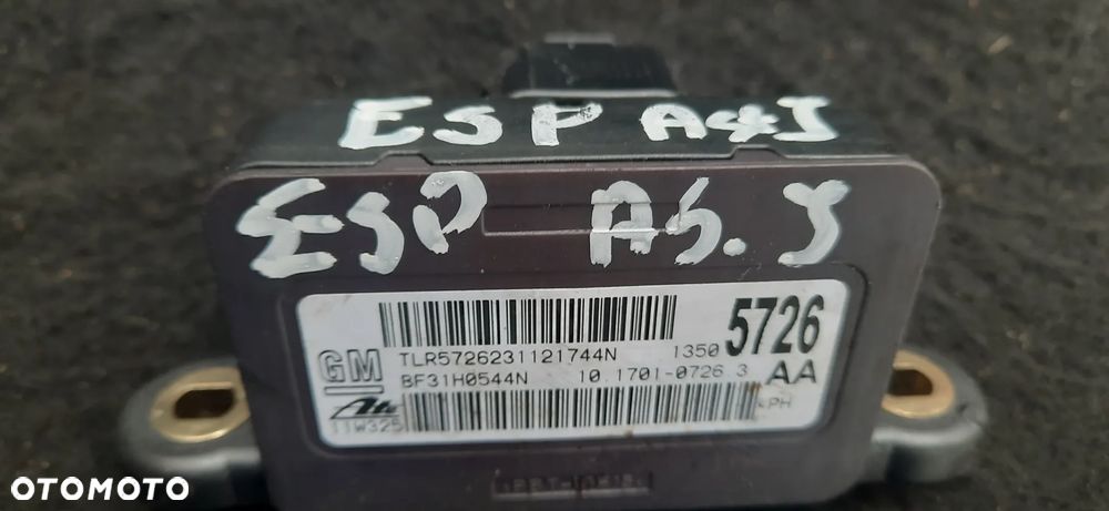 Licznik, panel sterowania, wentylator, przełącznik, zmieniarka CD, Obudowa filtra powietrza - OPEL ASTRA J - 18