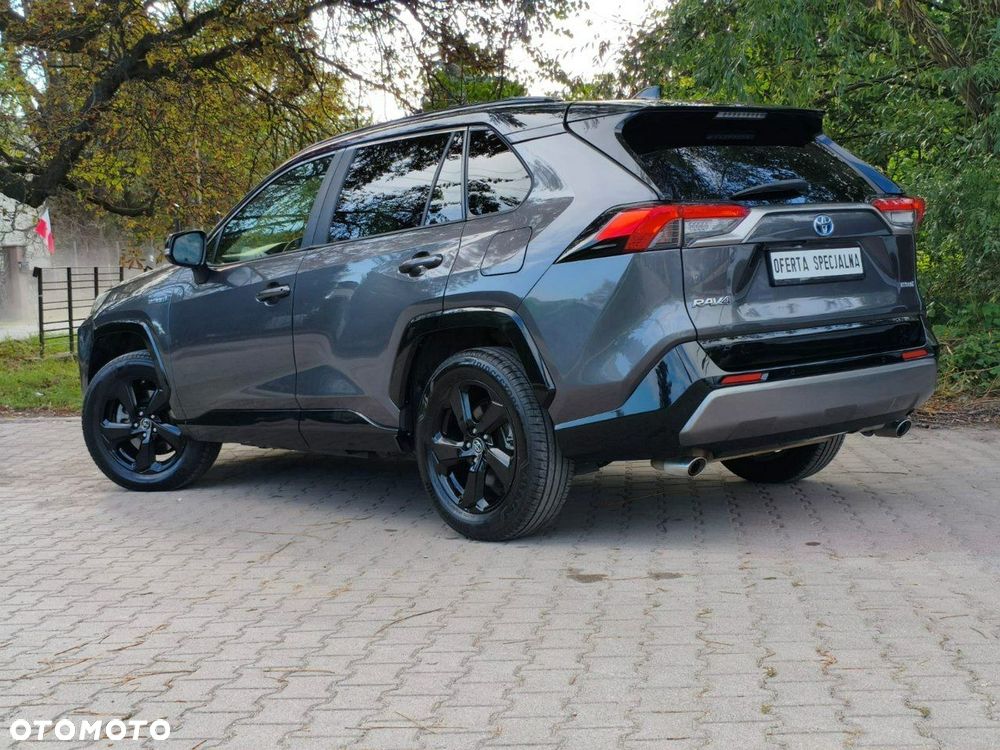 Toyota RAV4 - 9