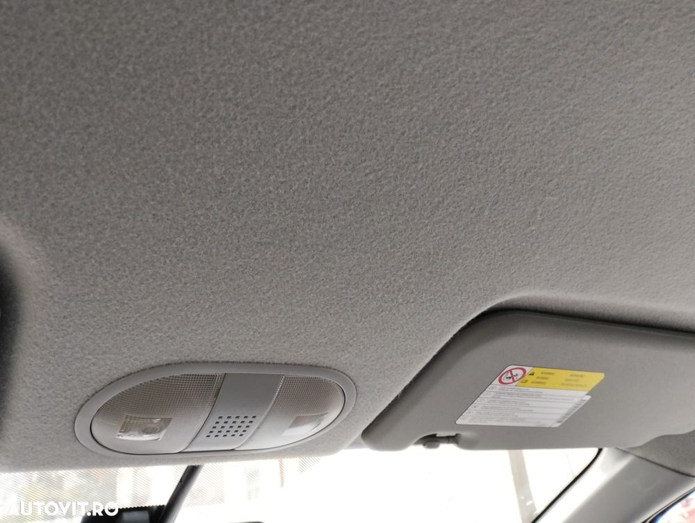 Mitsubishi Colt - 10