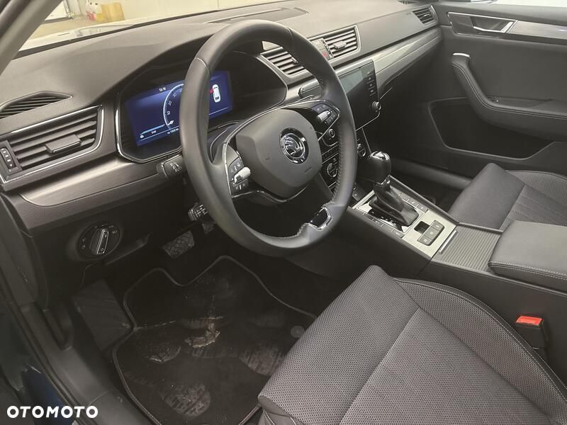 Skoda Superb 2.0 TDI SCR Style DSG - 10