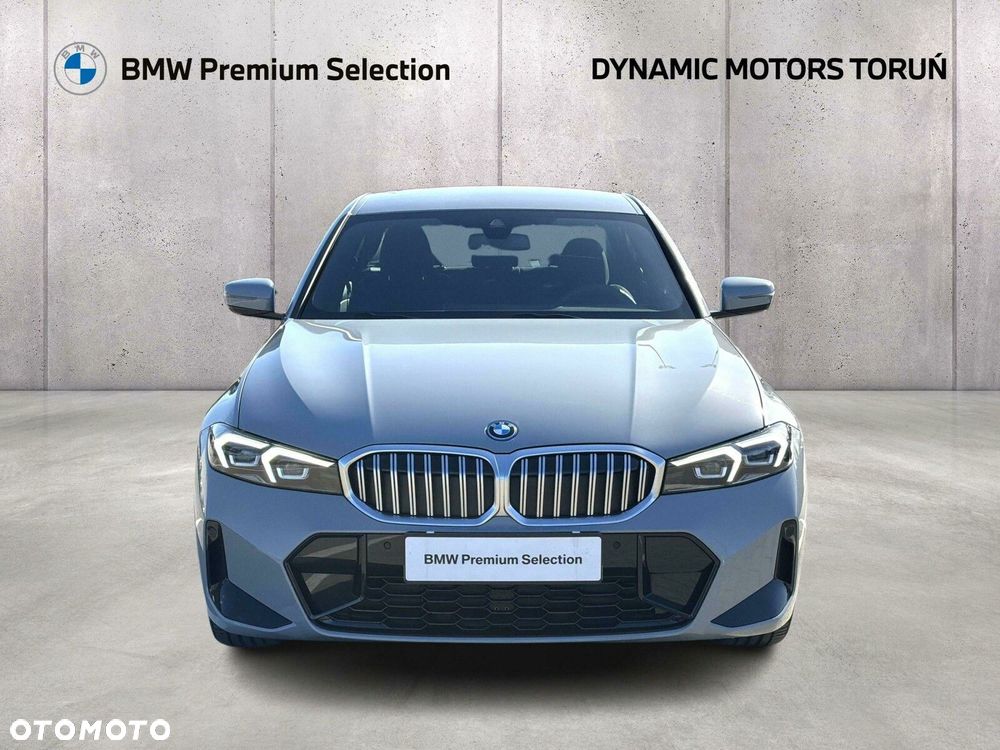 BMW Seria 3 330e PHEV M Sport - 12