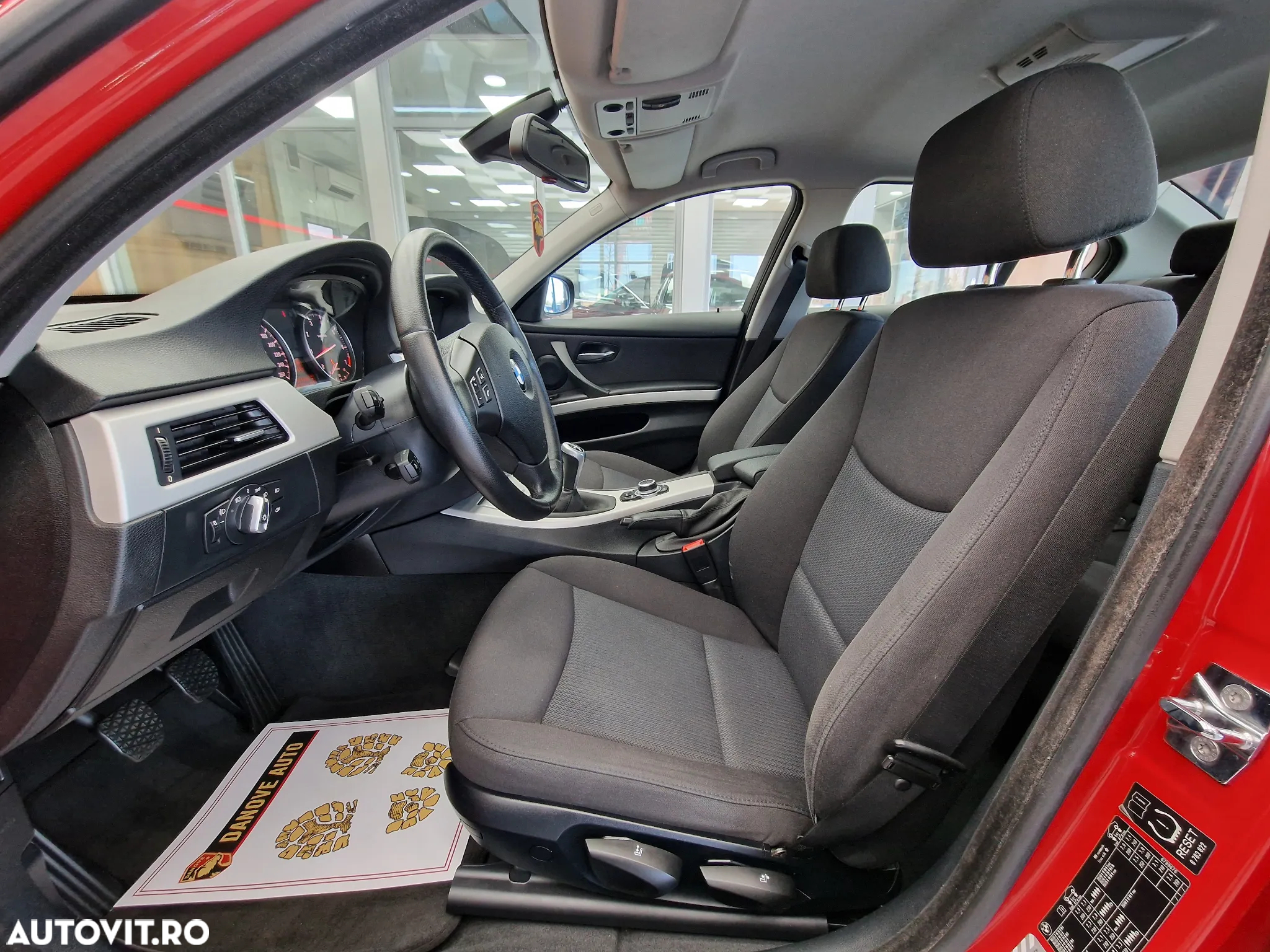 BMW Seria 3 316i - 6
