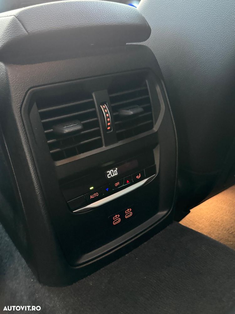 BMW Seria 3 320i xDrive Aut. Sport Line - 31