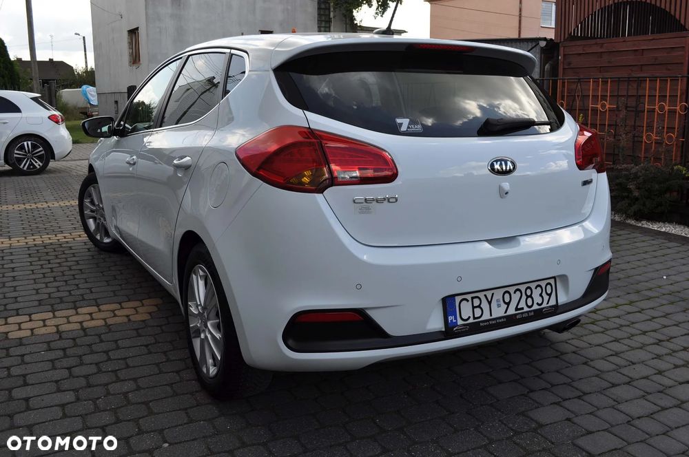 Kia Ceed 1.4 CVVT Dream Team Edition - 6