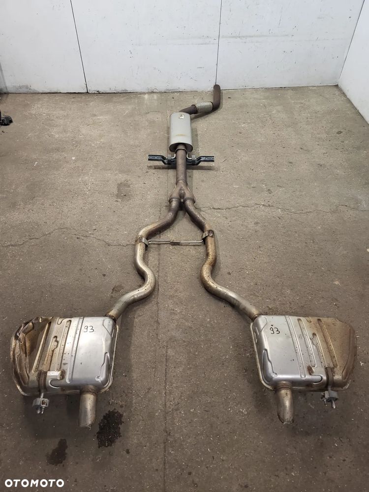 Jaguar F-pace X761 Range Rover Velar L560 M8A2 tłumik rury rura łącznik tłumika układ wydechowy wydech - 1