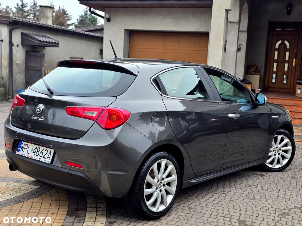 Alfa Romeo Giulietta - 5