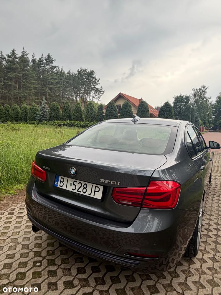 BMW Seria 3 320i xDrive Edition Luxury Line Purity - 4