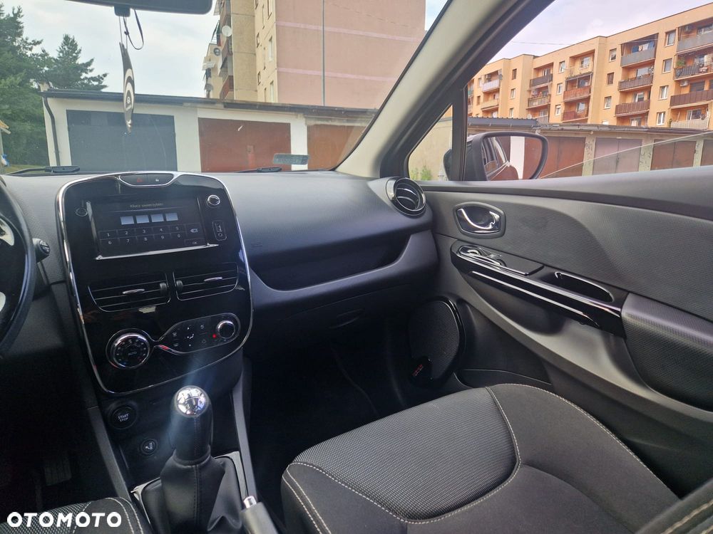 Renault Clio - 11