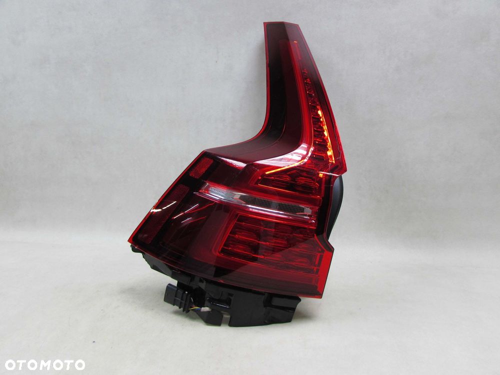 VOLVO V60 II 18- LAMPA TYL LEWA LED 32291358 EUROPA - 3