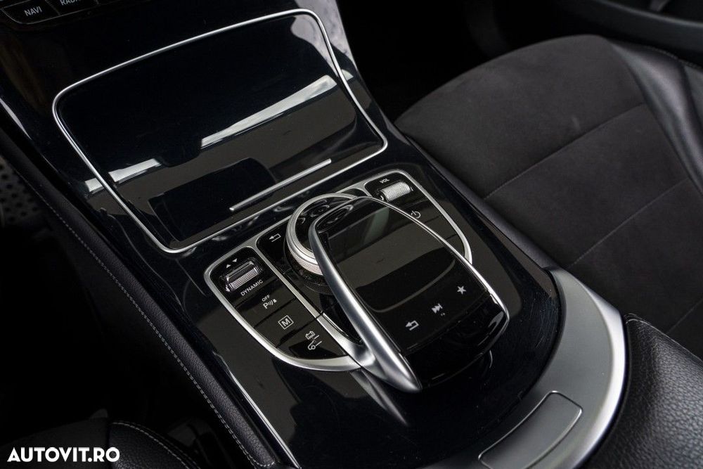 Mercedes-Benz GLC - 21