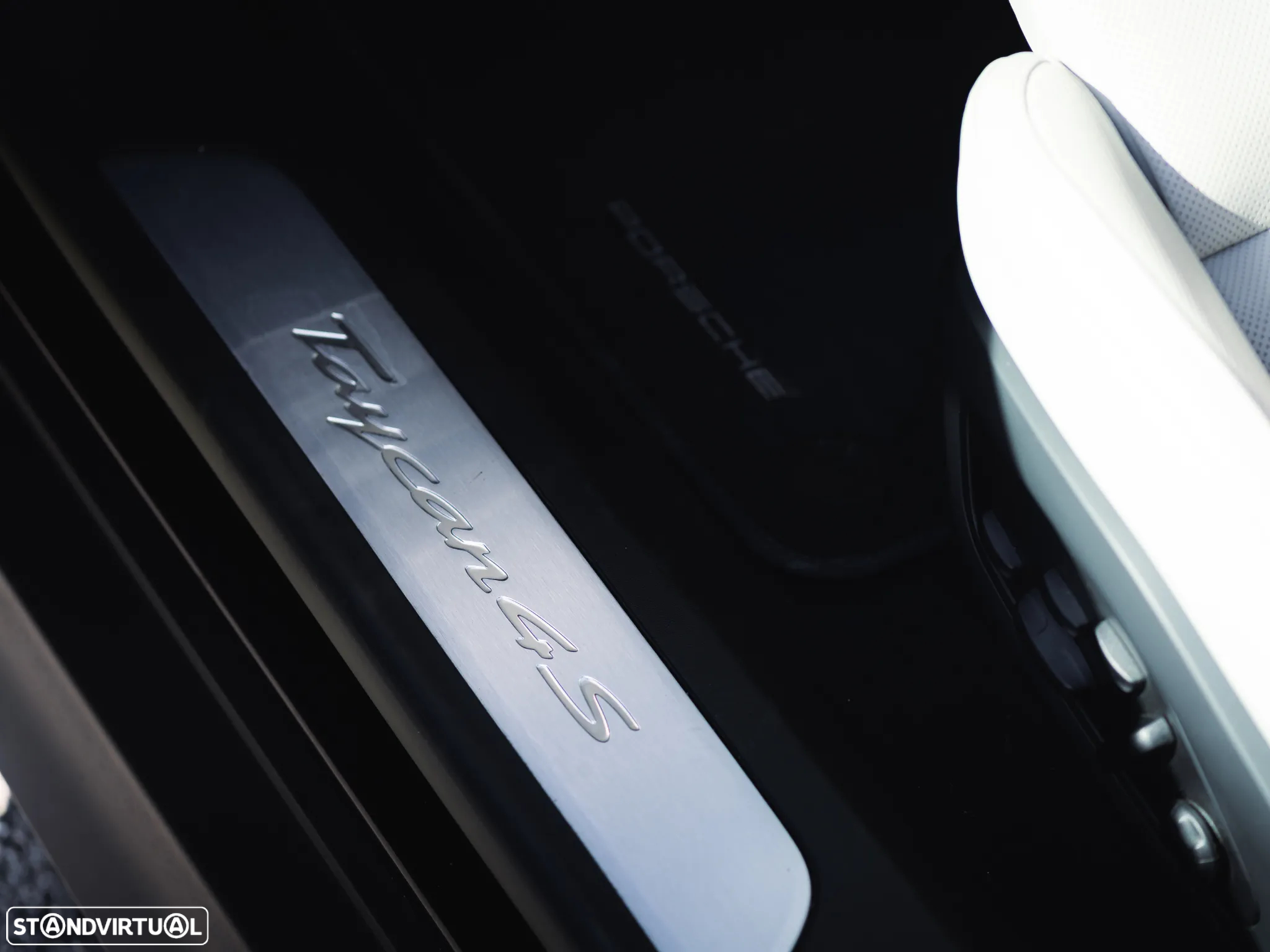Porsche Taycan Sport Turismo 4S - 24