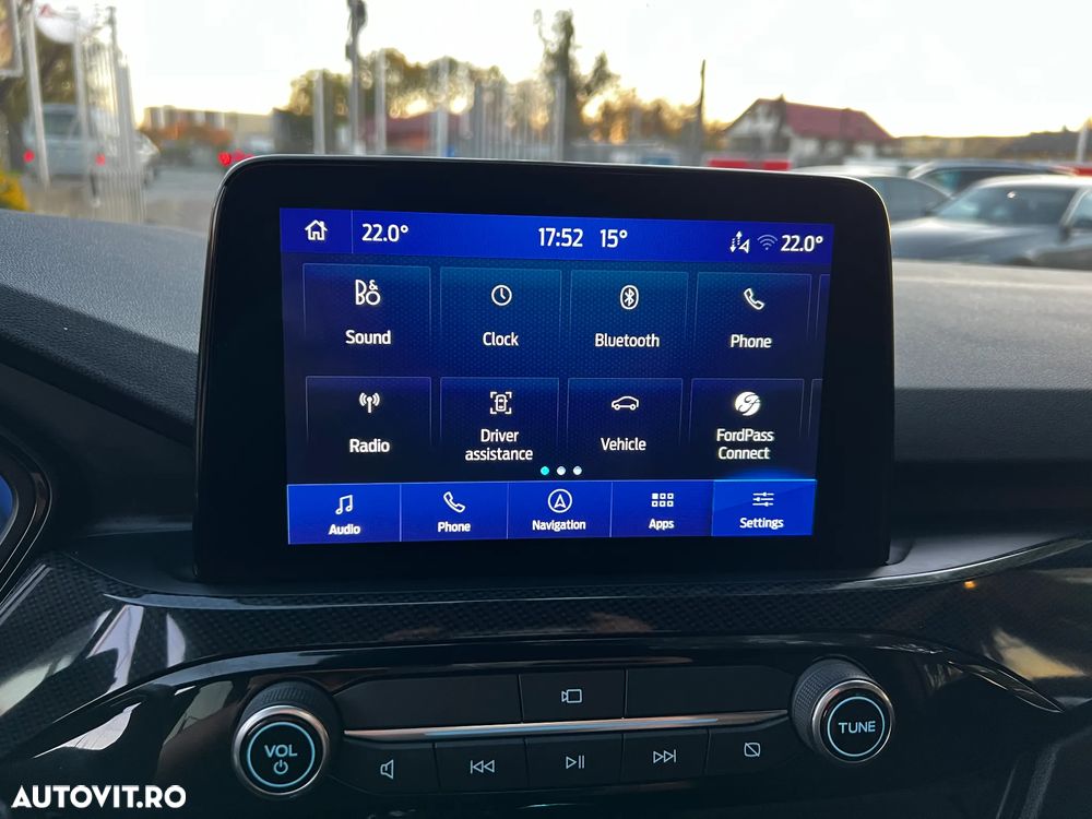 Ford Kuga 2.5 Duratec FHEV FWD ST Line - 28