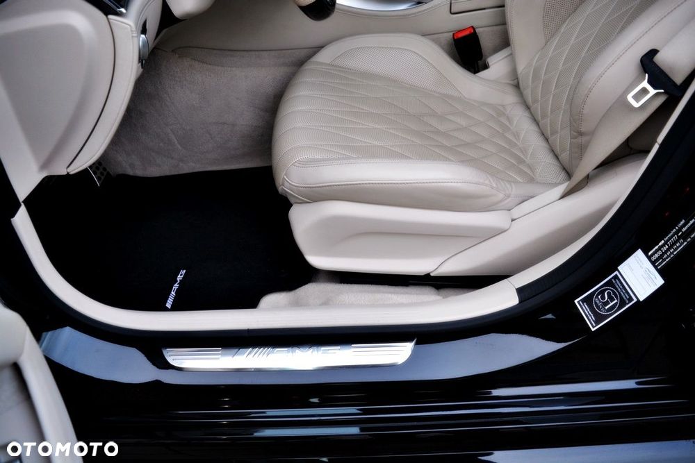 Mercedes-Benz AMG GT 43 4Matic+ Speedshift TCT 9G - 29