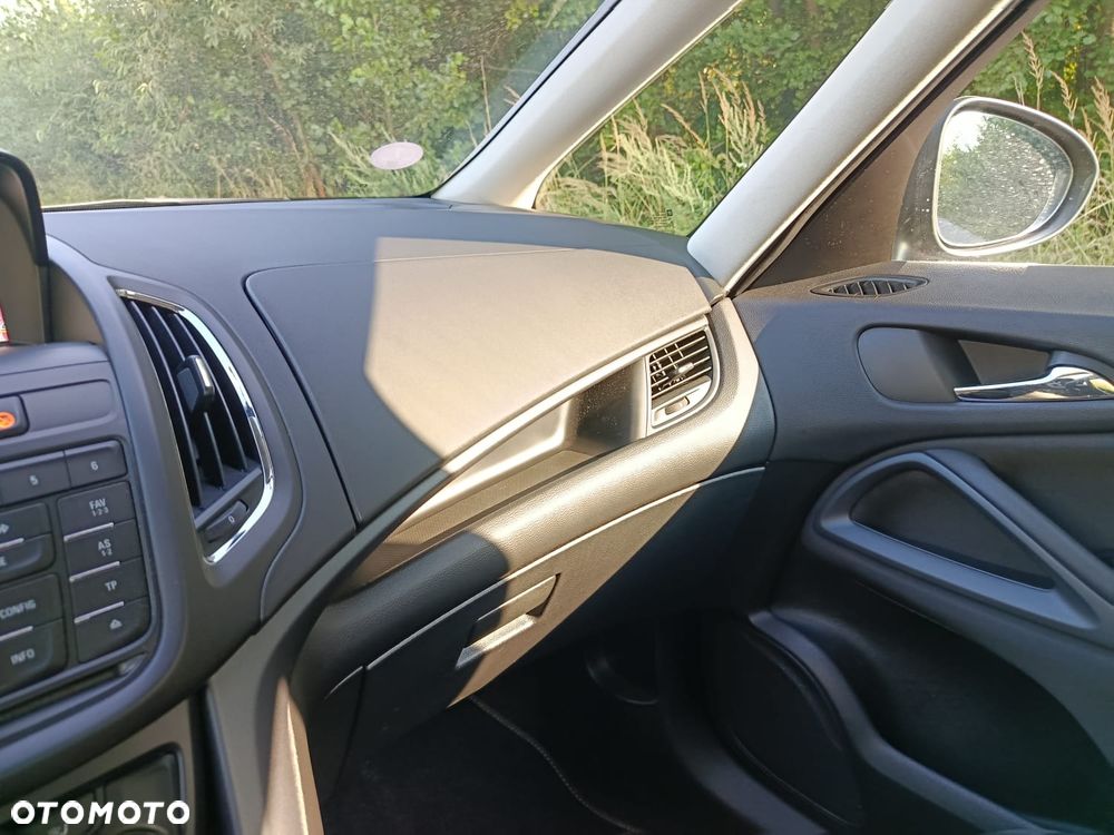 Opel Zafira - 9