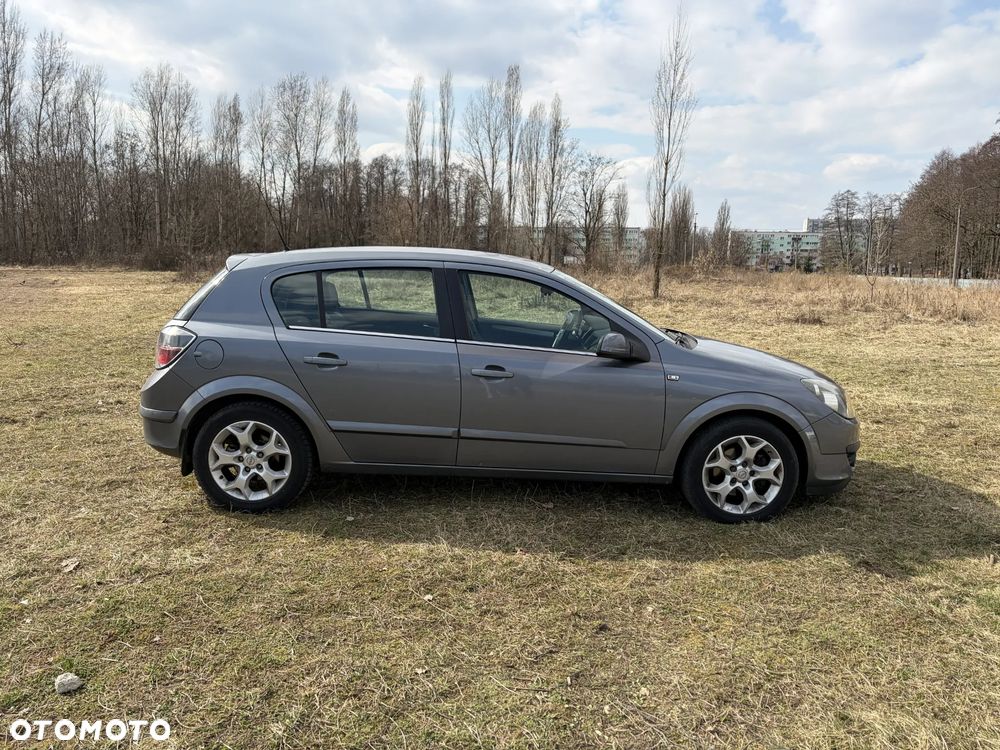 Opel Astra 1.6 Cosmo - 5
