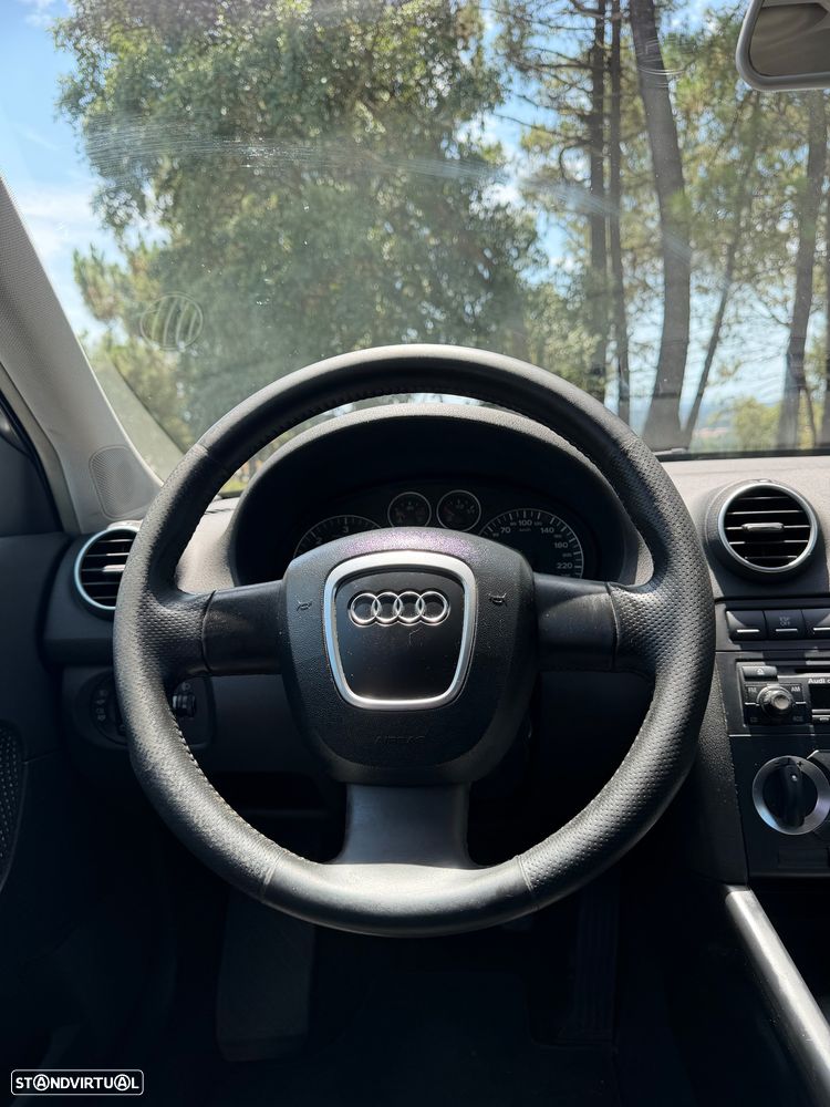 Audi A3 Sportback 2.0 TDi - 7