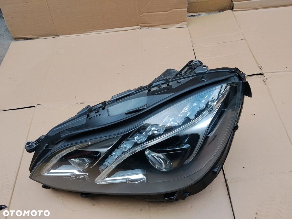 Lampa lewa Full Led Ils Mercedes w212 lift bdb.stan Europa e klasa