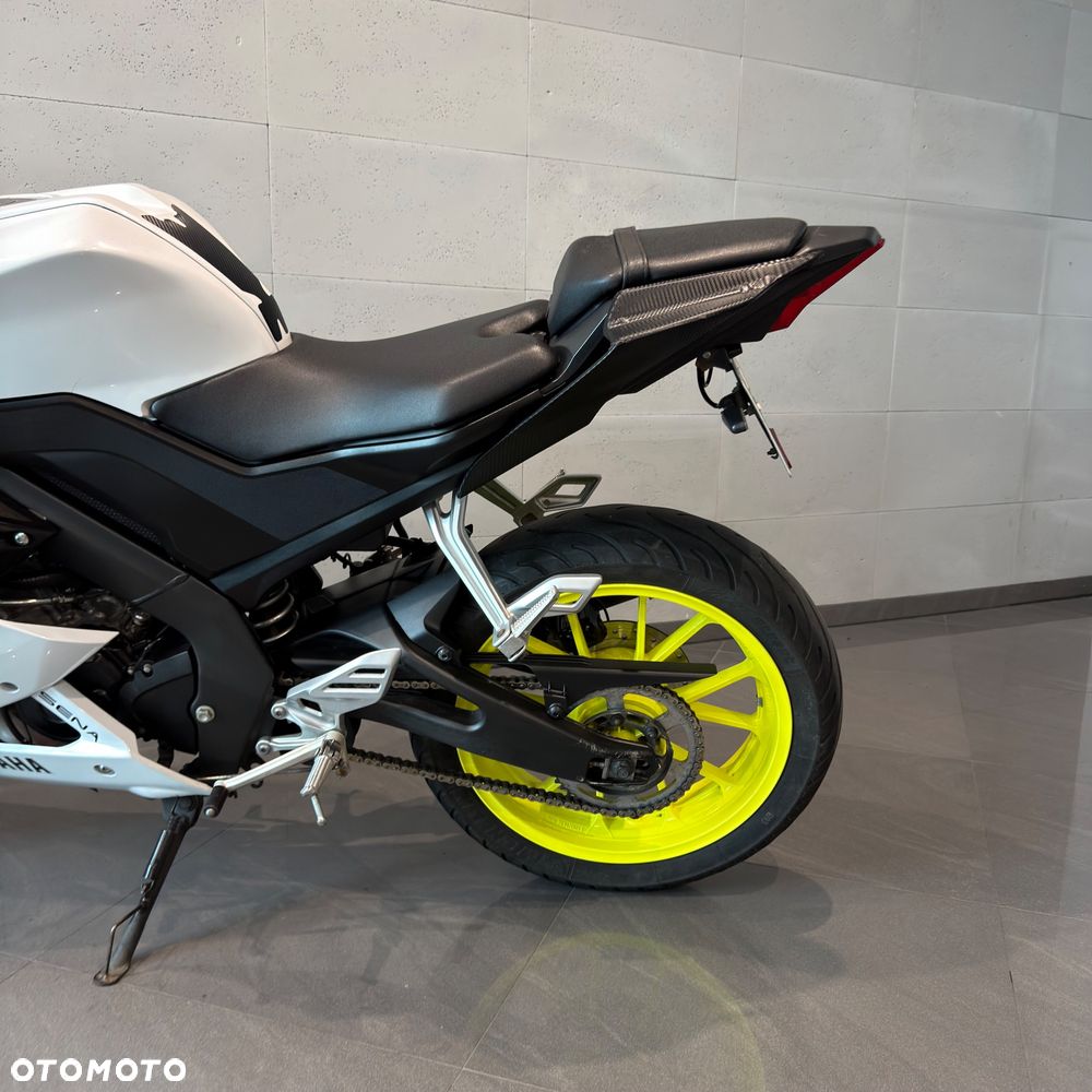 Yamaha YZF - 11