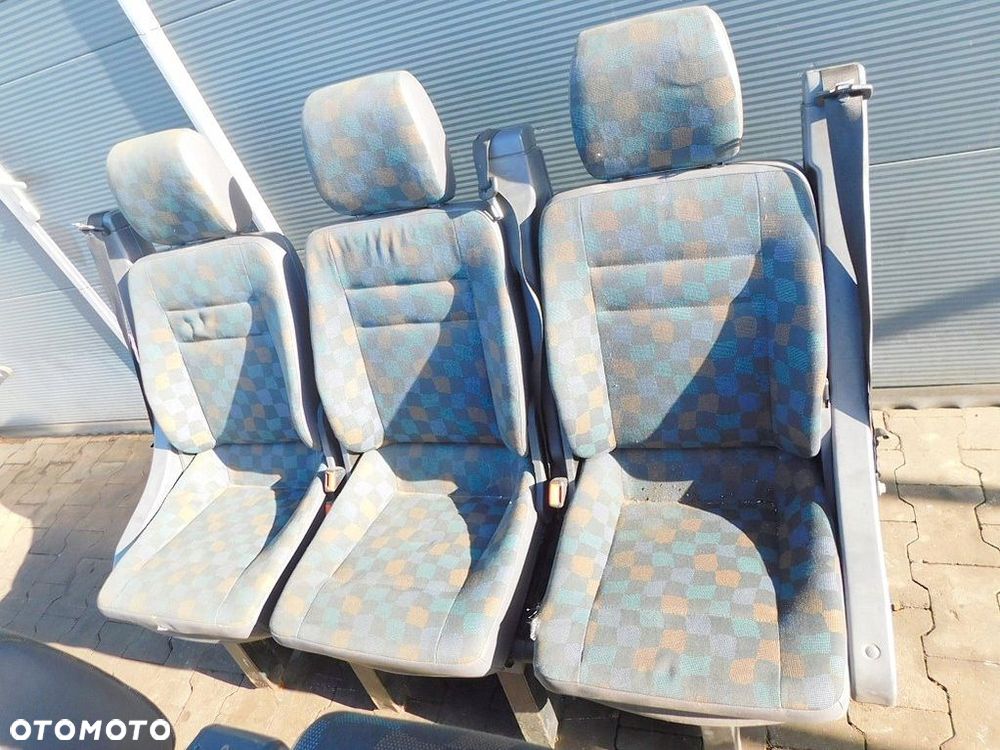 MERCEDES VITO I W638 2001r FOTELE SIEDZENIA KANAPA 3 RZĄD - 2