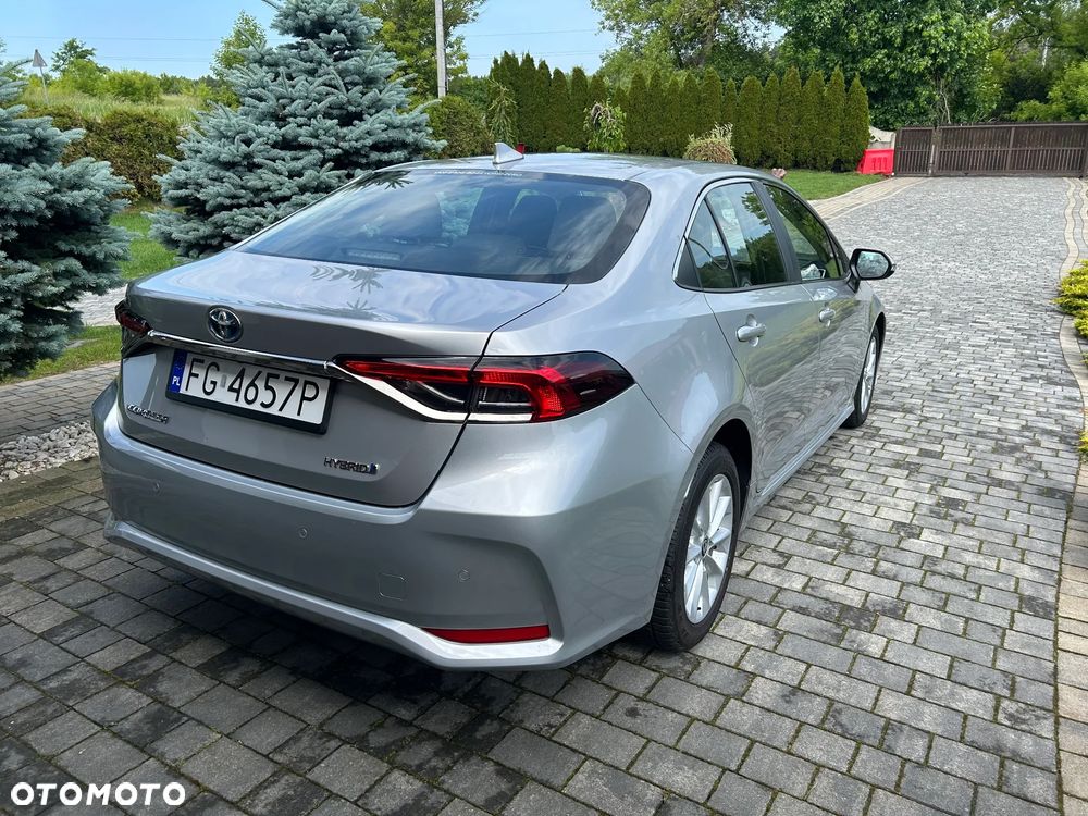 Toyota Corolla 1.8 Hybrid Comfort - 17