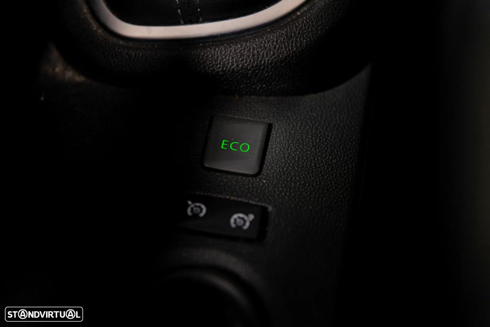 Renault Captur 0.9 TCE Exclusive XMOD - 17