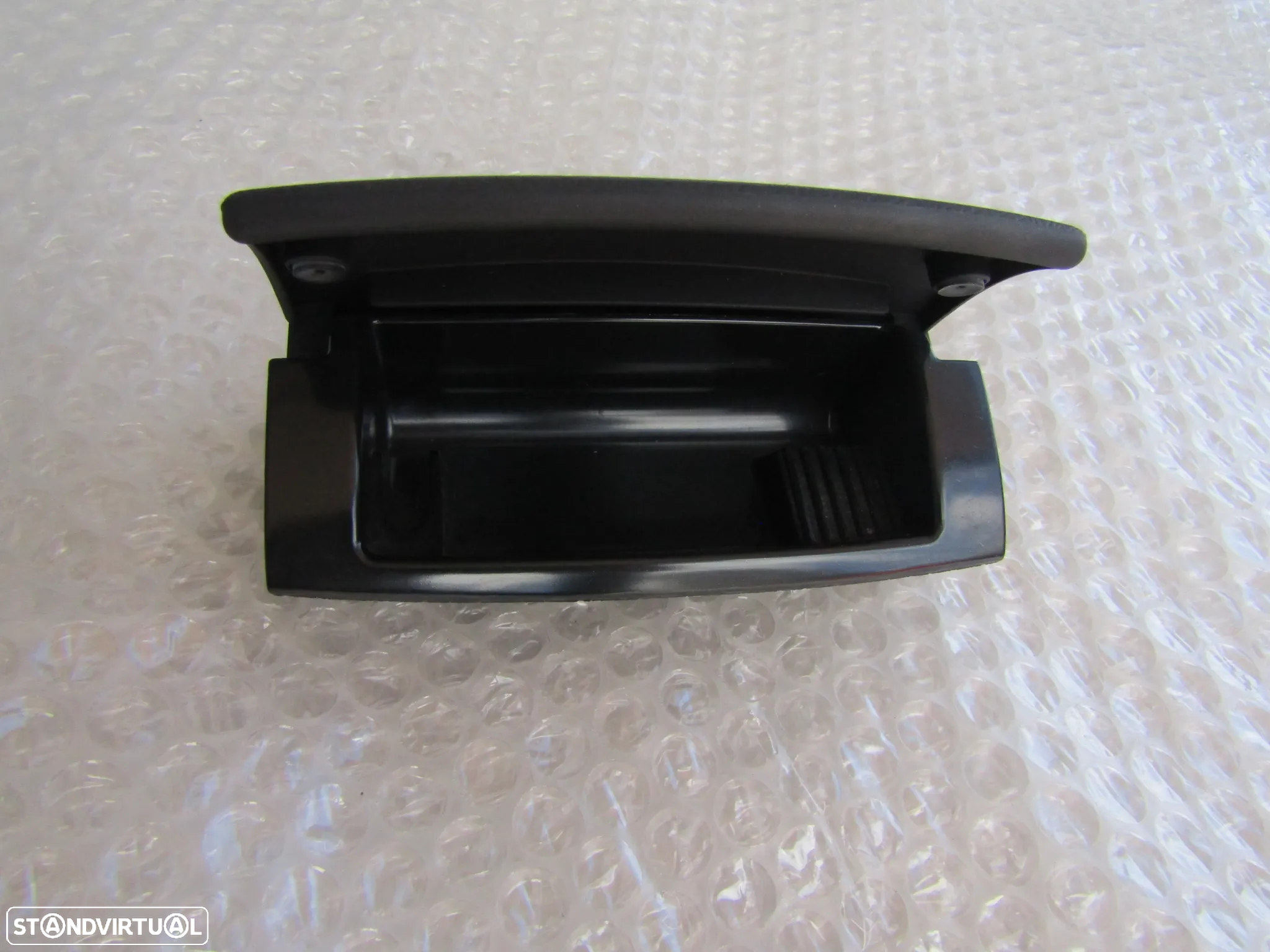 Cinzeiro traseiro AUDI A4 B6 / B7 ano 2001 a 2008  como novo - 4