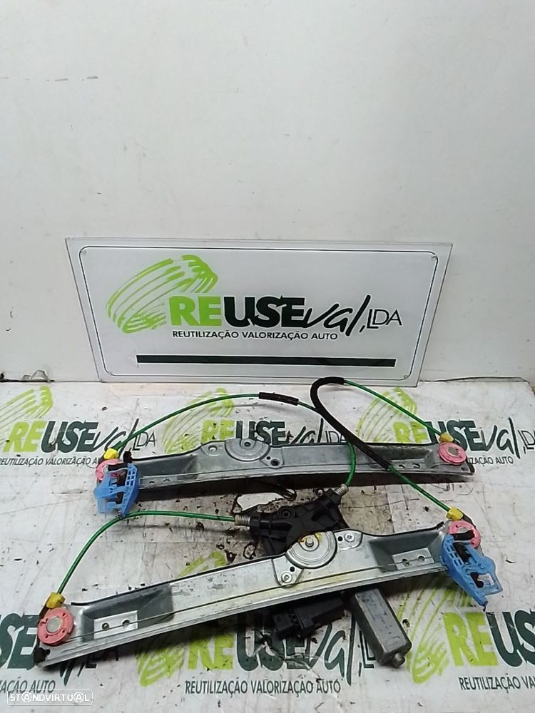 Motor De Elevador Fr Dta Opel Corsa D (S07) - 2