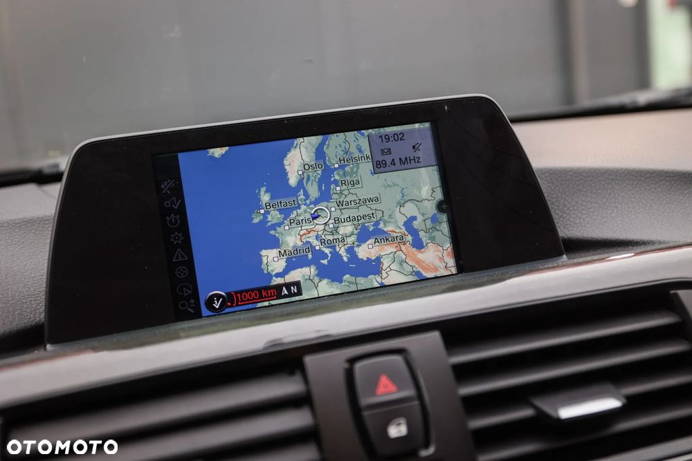 BMW Seria 3 320d Luxury Line - 21