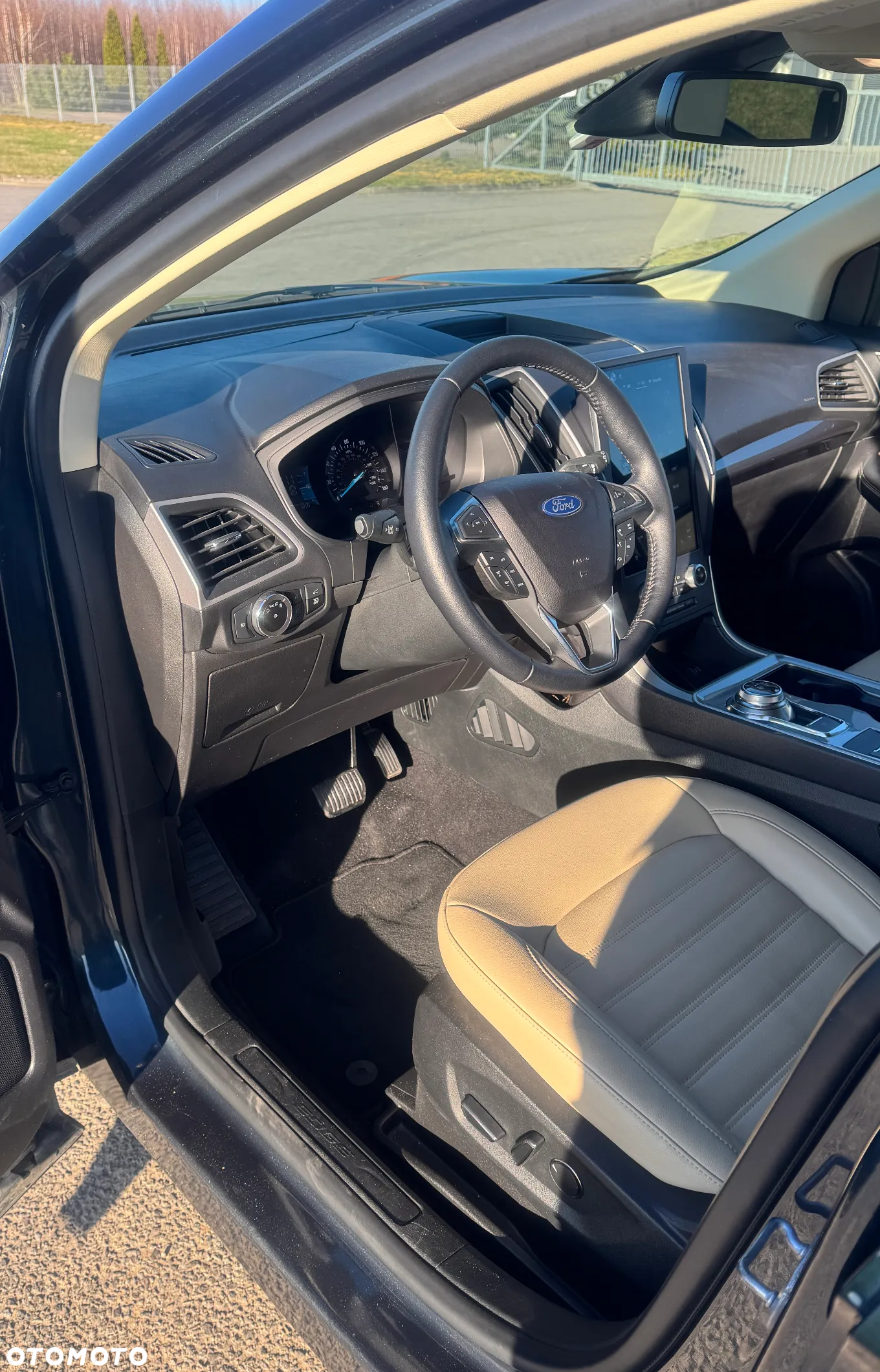 Ford Edge - 22