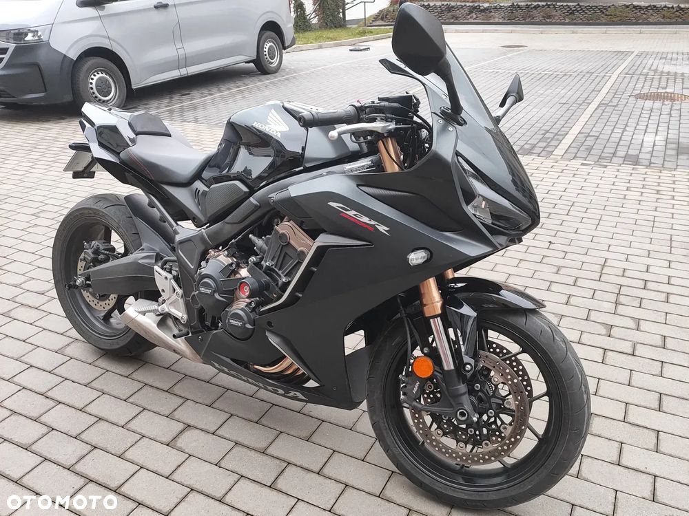 Honda CBR - 1